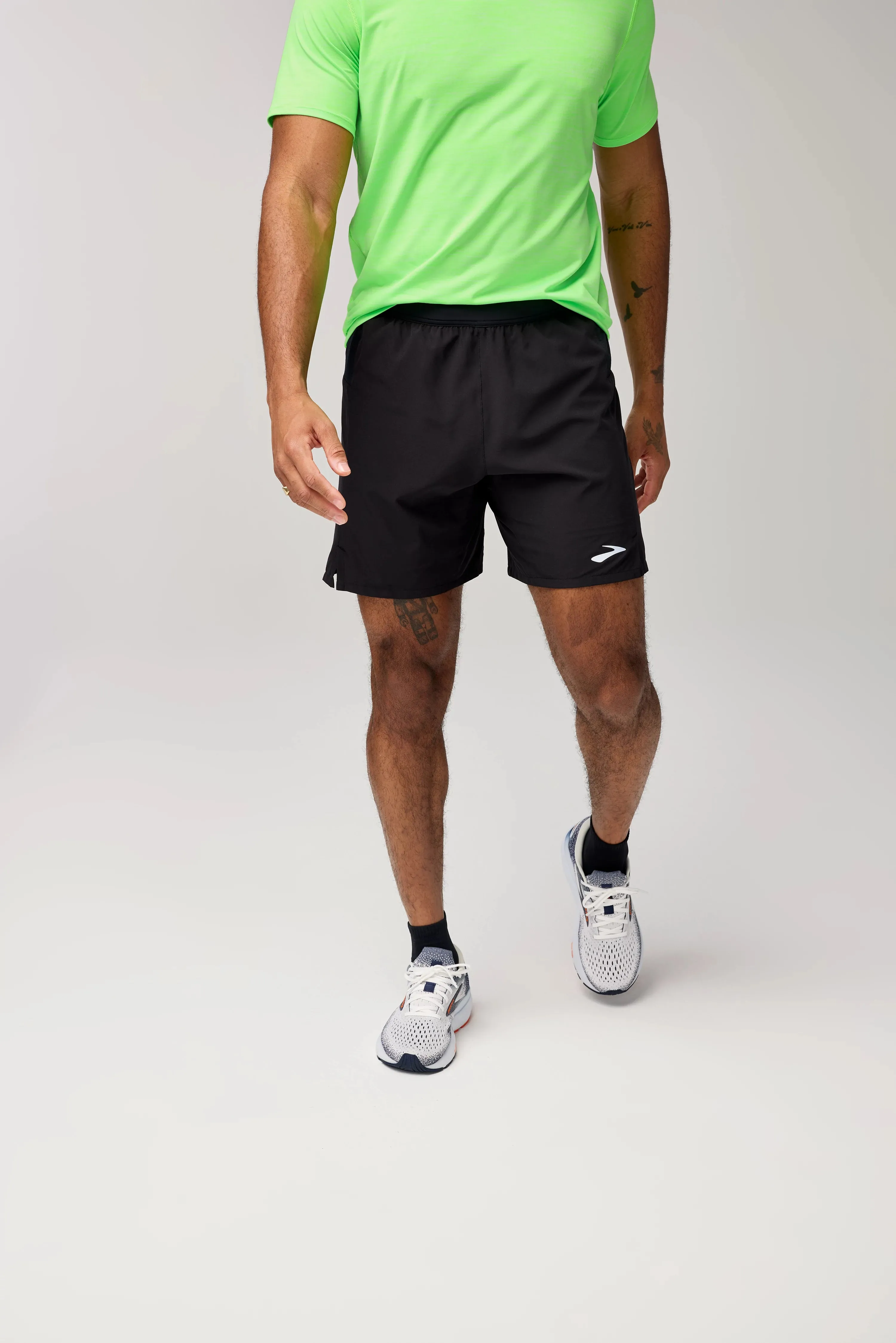 Brooks | Journey 7" Shorts | Men's | Black