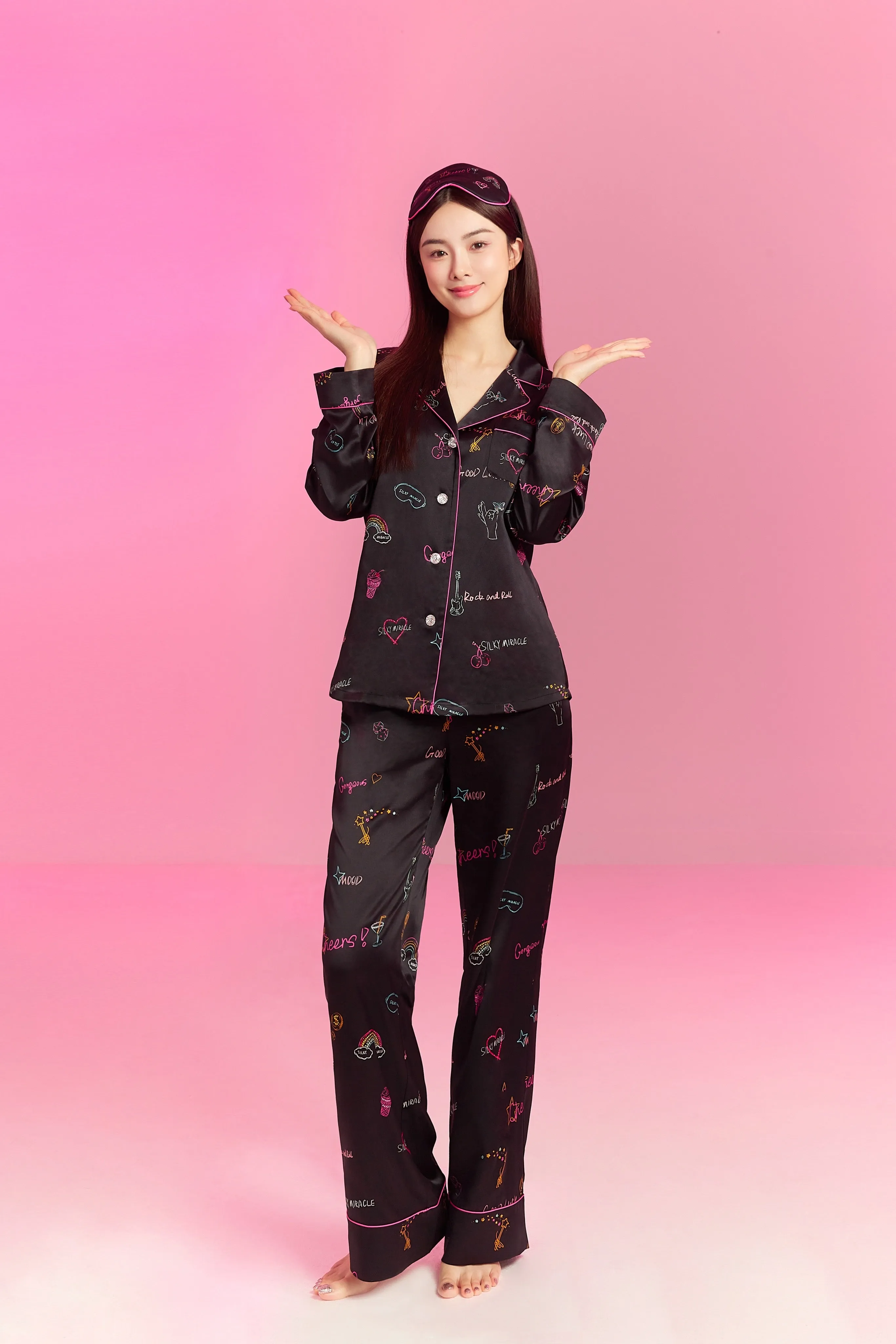 Crush Love Print Black Pyjama Set