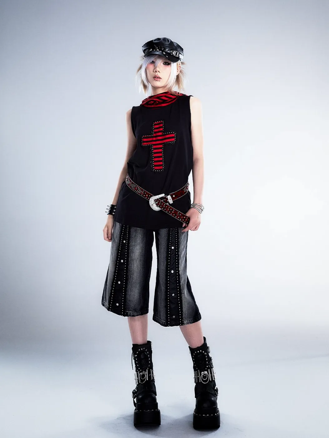 Frustration Garden Gothic Punk Denim Culottes - Black Faded Wide-Leg Capris with Studded Details