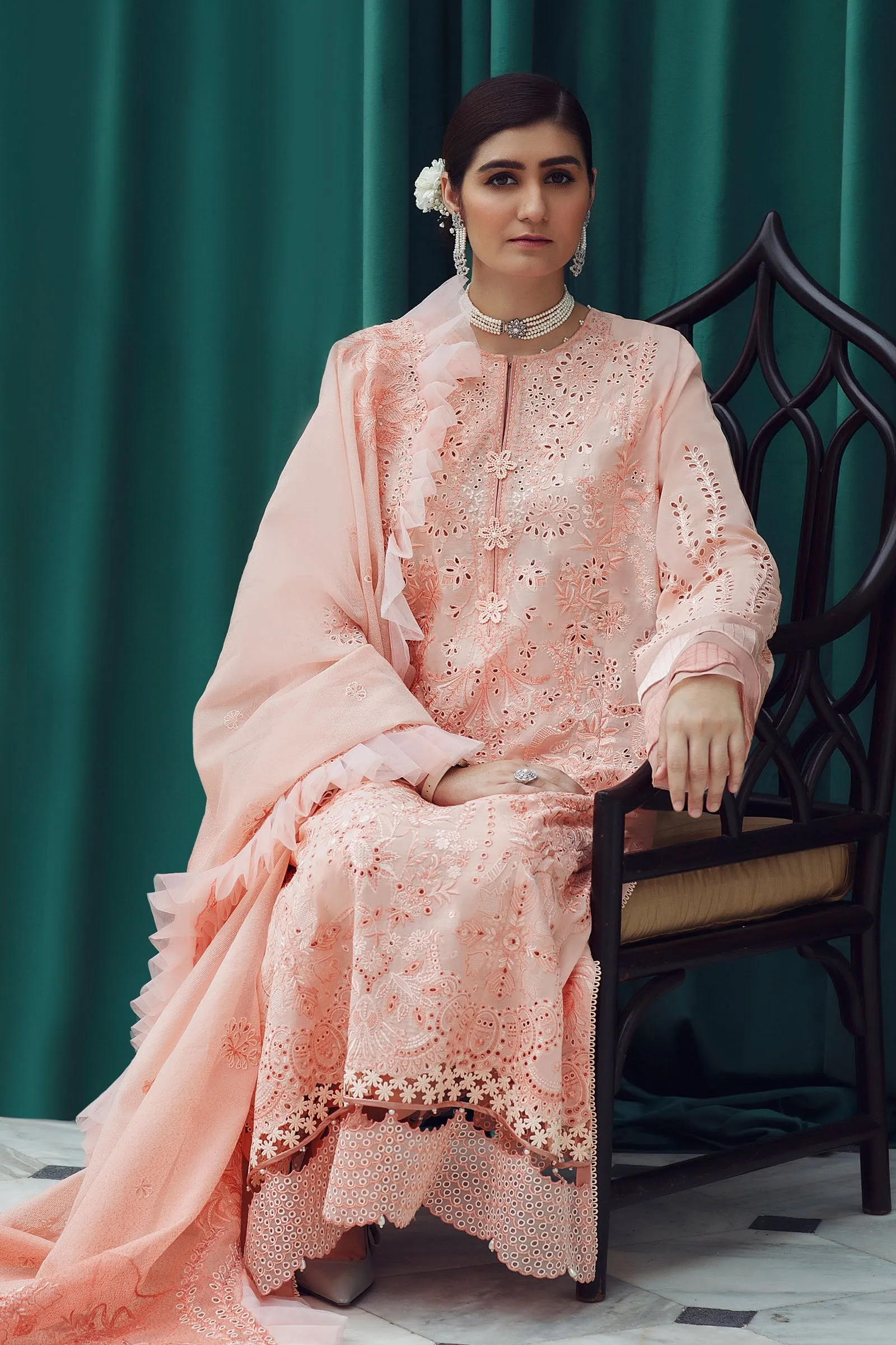 Élan Shalimar Luxury Lawn Collection – EF21-02 (AAILA)