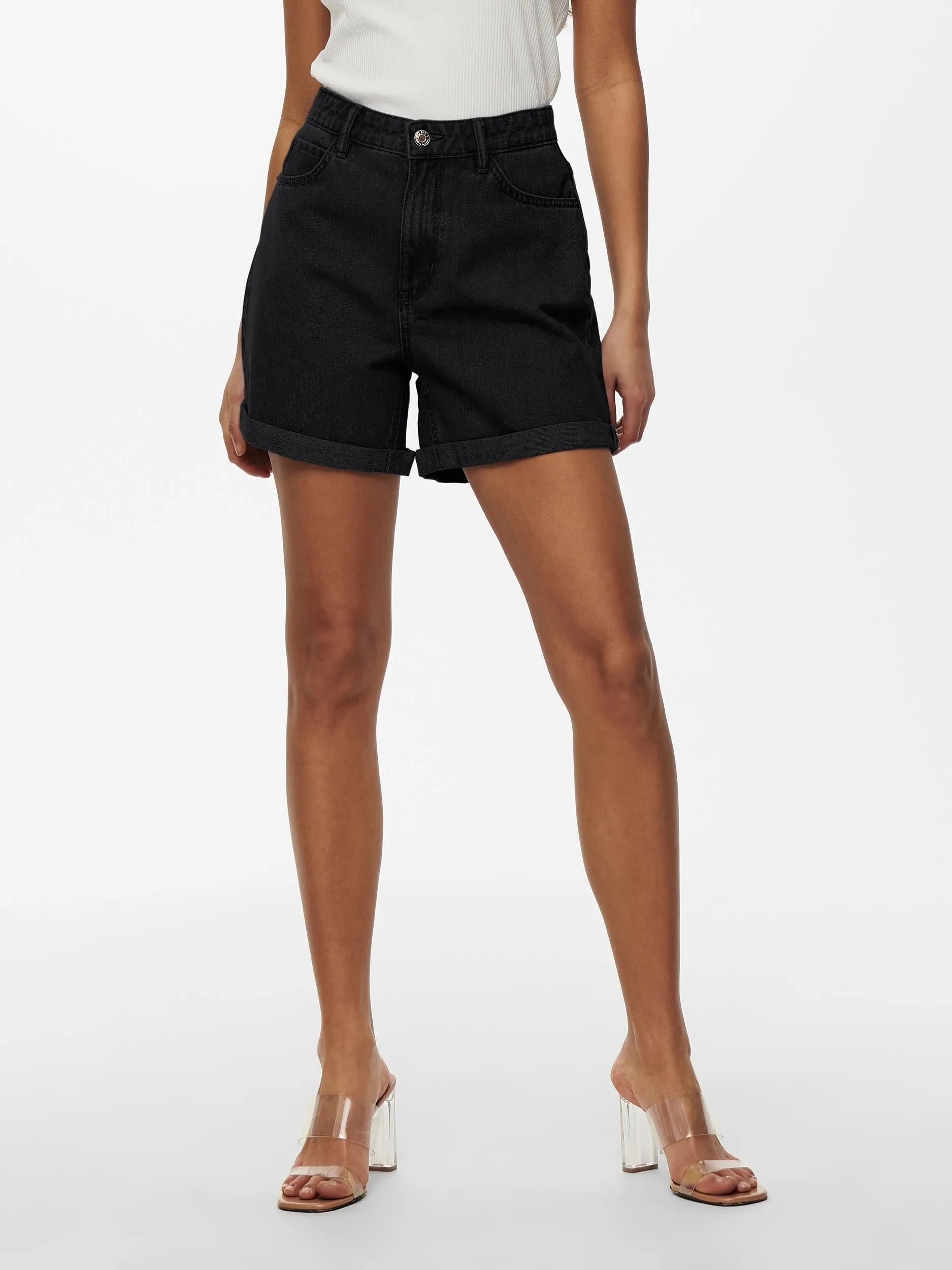 Only Vega - Højtaljede mom shorts