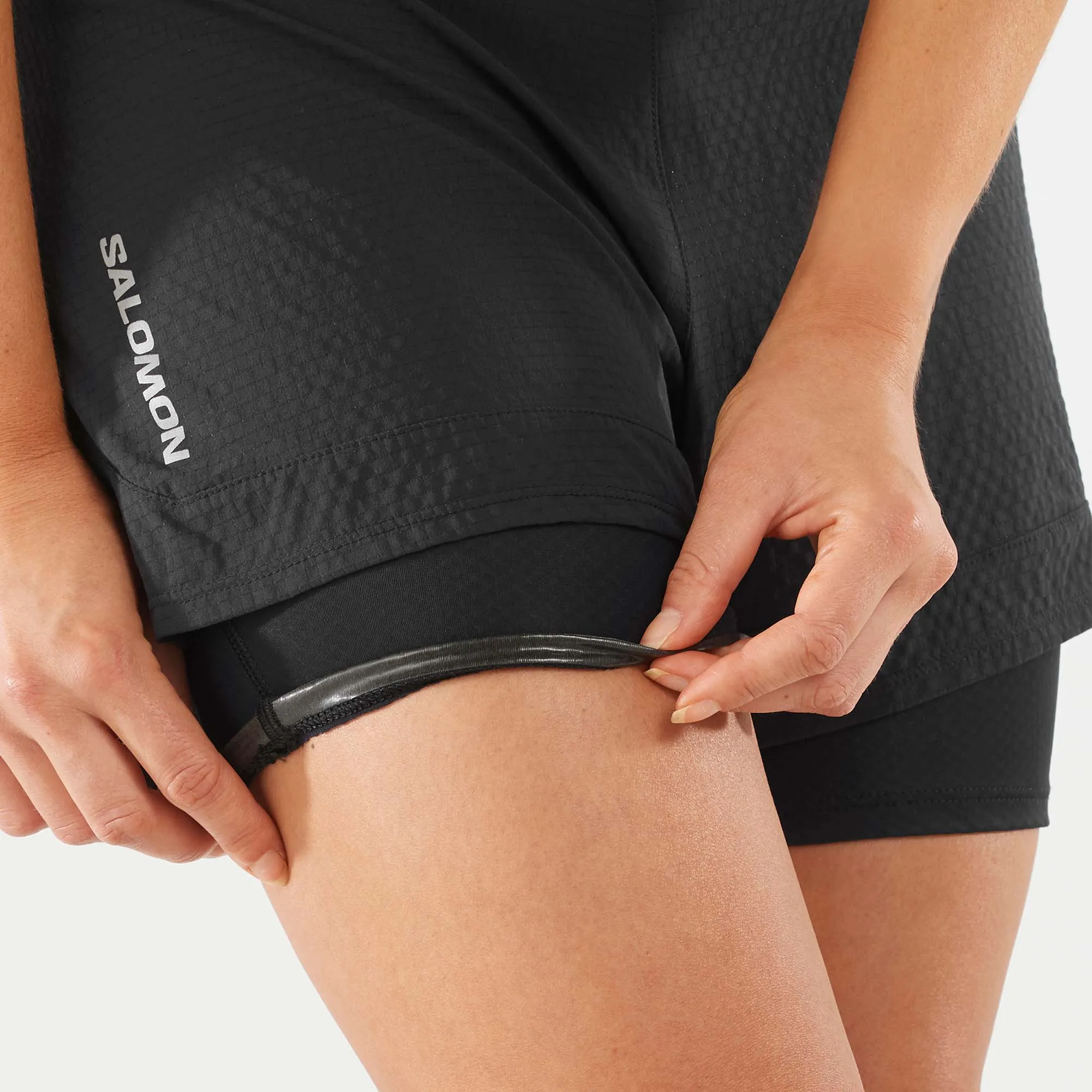 Salomon | Women's Sense 2in1 Shorts - Deep Black