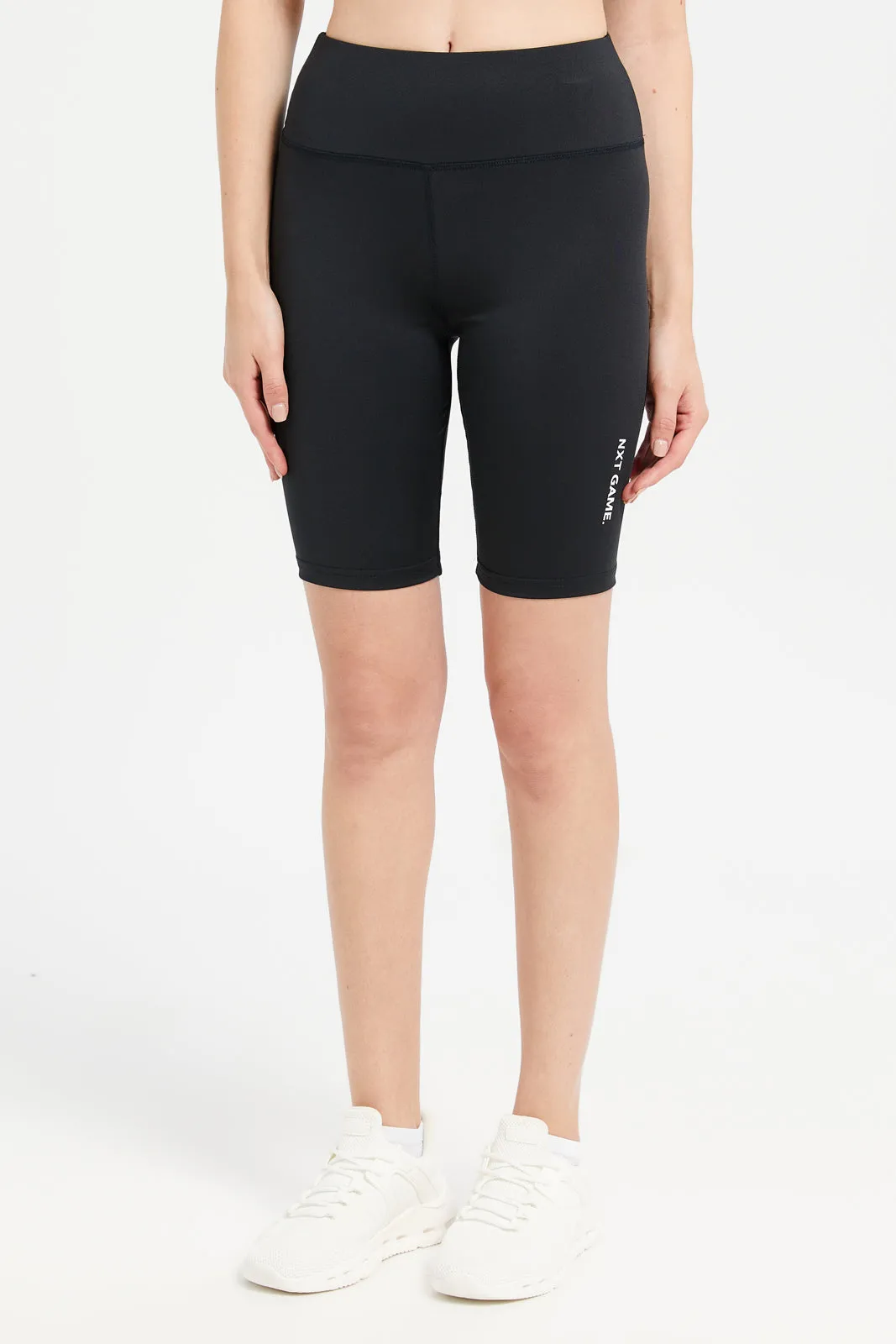 Women Black Plain Biker Shorts